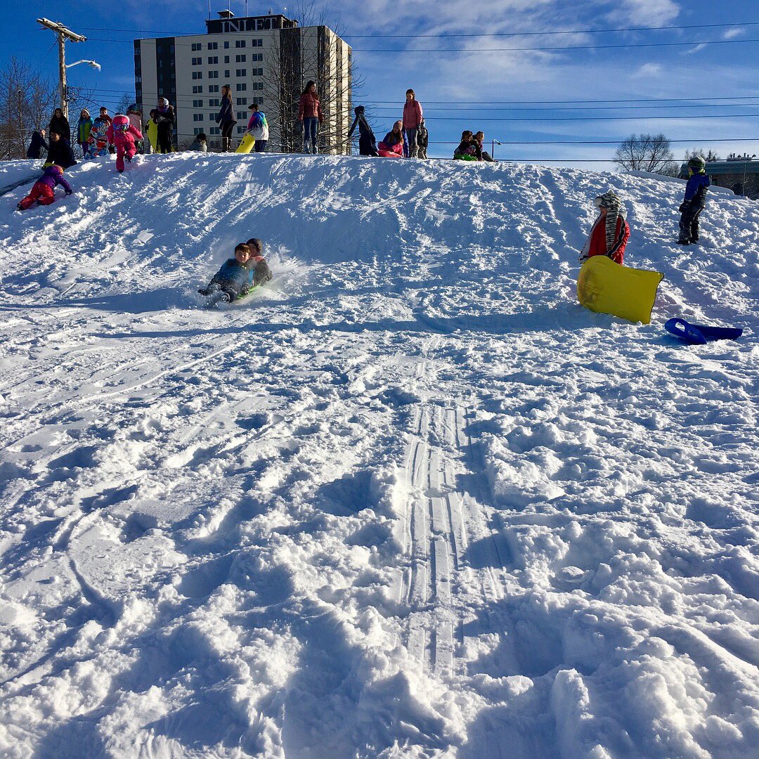 PrincipalAhrens's tweet photo. This is how our Alaskan kids enjoy PE time, make the best of the weather and build community. Go Inlet View orcas 🐳 #ASDinformation #Anchorage #Education #lovemyschool https://t.co/4ltTdlFJca