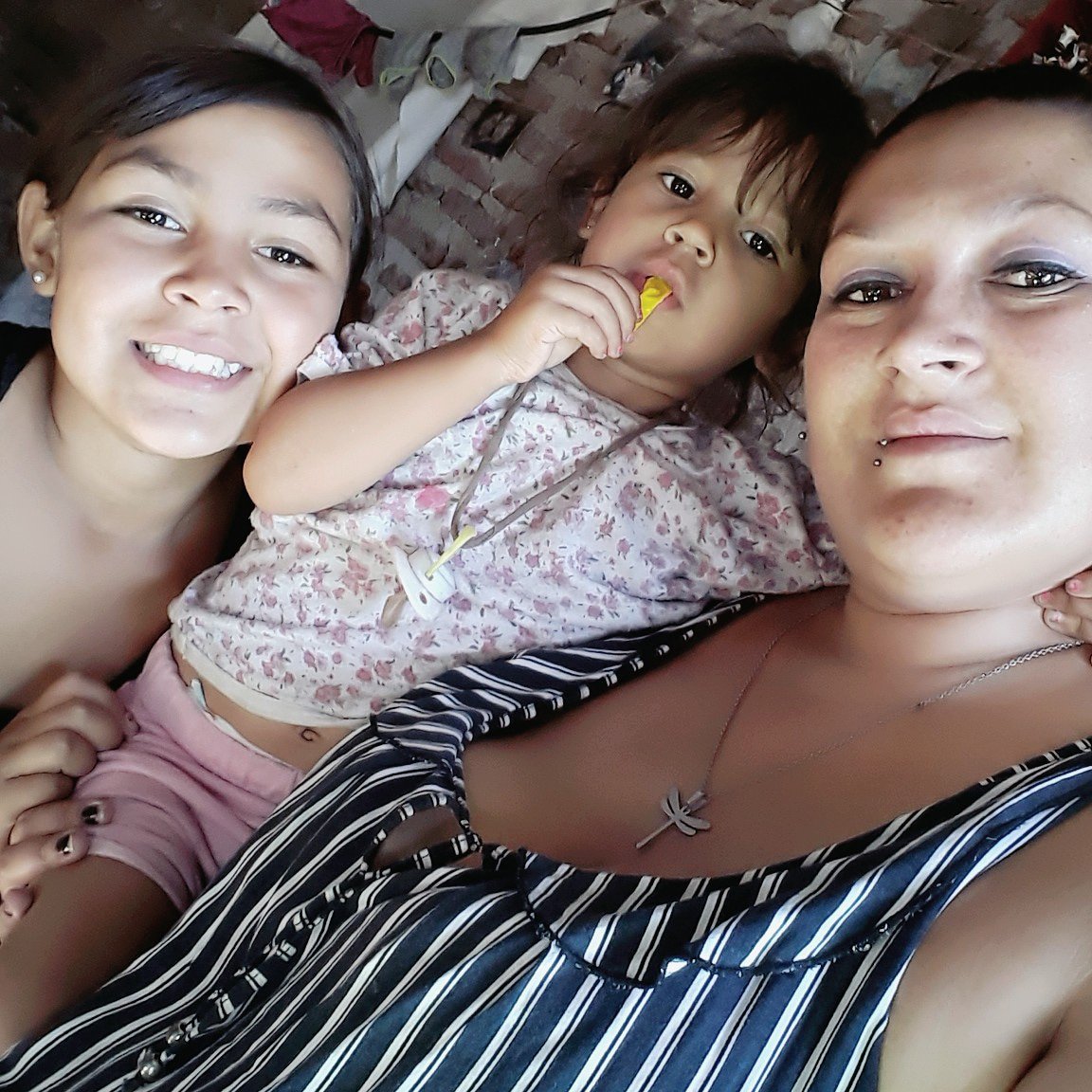 CabjGry's tweet photo. Bellas mis princesas de mami y de ksa las amo!! ❤❤😍😍 https://t.co/0rN8LSqObk