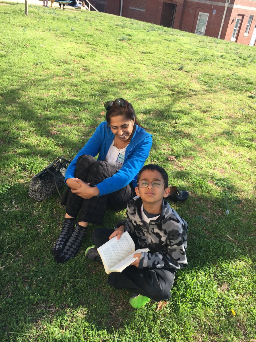 jprideNC's tweet photo. Great turn out for our family read across America afternoon. Thank you parents and friends #wzrdpride https://t.co/V1wn2lYZJO