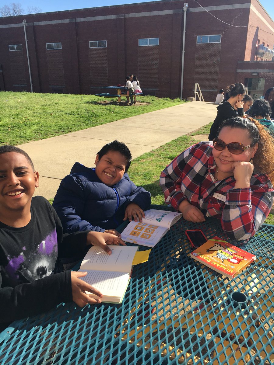 jprideNC's tweet photo. Great turn out for our family read across America afternoon. Thank you parents and friends #wzrdpride https://t.co/V1wn2lYZJO