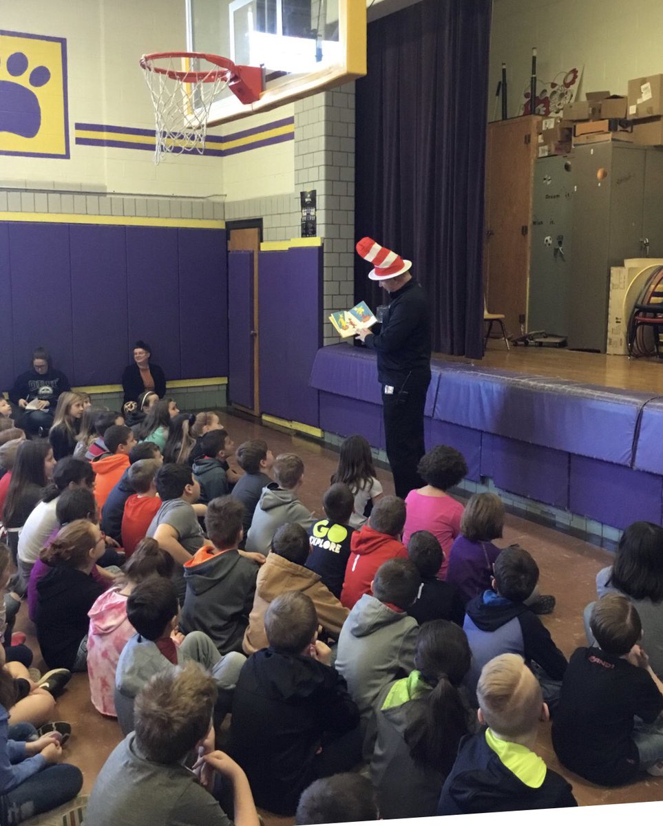 BloomCarrollLSD's tweet photo. Right to Read week continues at BCIS! Today’s mystery guest reader was .... Mr. Young, principal of BCMS. Mr. Young had all of the students engaged with his reading of “Fox in Socks”! 🦊 🧦 📖 Stay tuned to see who our mystery guest reader will be for Wednesday! #bcwows https://t.co/uCBsCNQ3yA