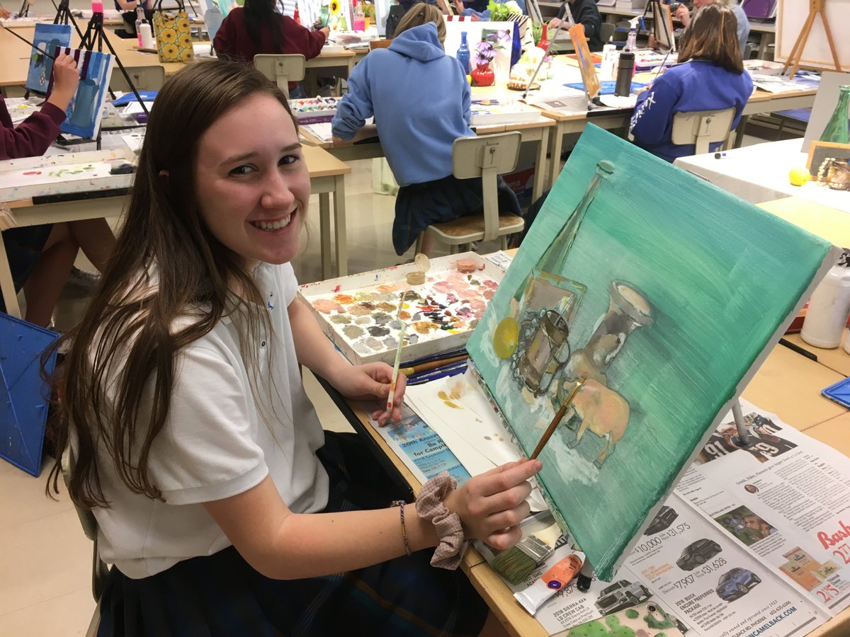 XCPGators1's tweet image. Jessica &apos; 18 works on her painting for AP Studio! #ArtLives #APStudio