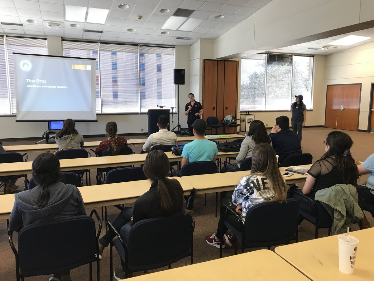 utepechs's tweet photo. Our very last workshop with our Greater Texas Foundationโs Cohort 1 scholars! Congratulations to those graduating this semester. It was a pleasure working with all of you on your journey to success! #utep #echs #earlycollegehighschool #utepechs #greatertexasfoundation https://t.co/389ZPybtiQ