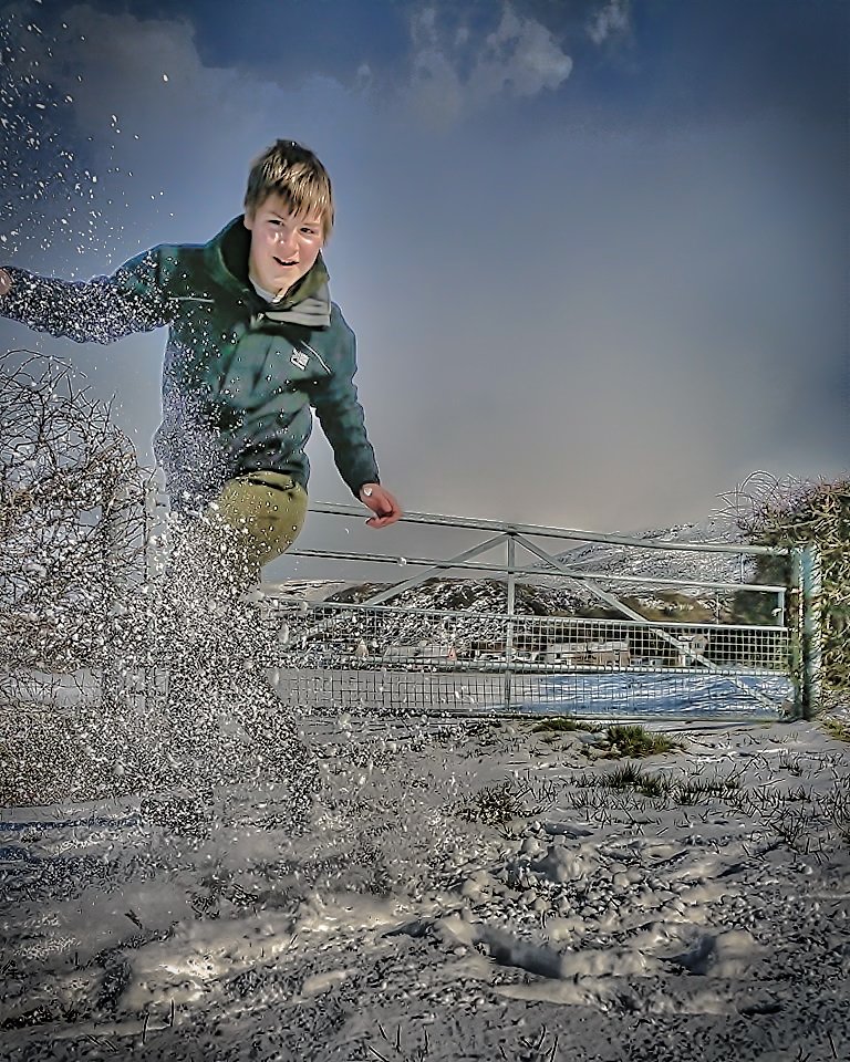 #Snowdonia #Snowmageddon #BeastFromTheEast - A day off school &amp; a trip to Snowdonia @ruthwignall <a href="/ItsYourWales/">It's Your Wales</a> <a href="/love_snowdonia/">Love Snowdonia</a> @SnowdoniaPics <a href="/UKweatherpics/">UK Weather</a> <a href="/weather__pics/">weather pictures</a> <a href="/visitwales/">Visit Wales 🏴󠁧󠁢󠁷󠁬󠁳󠁿</a> @NTSnowdoniaLlyn