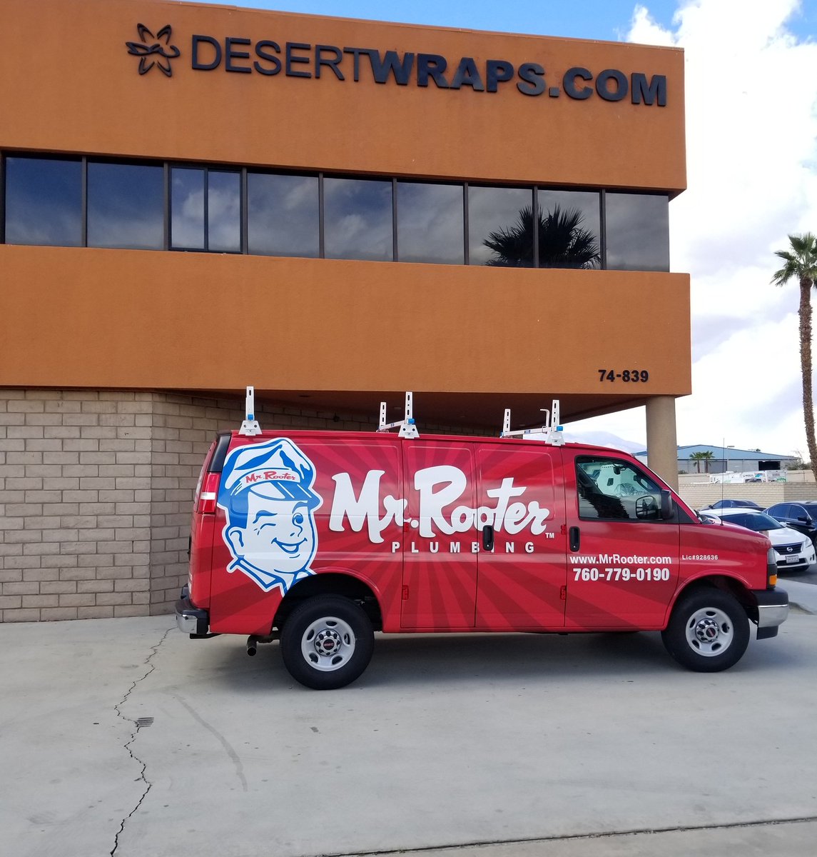 Vehicle_Wraps_'s tweet photo. Mr. Rooter ready for action!ππ #vinylgraphics #deserwraps #wrapsonwraps #likeforlike #followforfollow #graphics #largeformat #printertime #vans #mrrooter #amazing #redvinyl #vinyl #adrivingforce #dw #desertwraps https://t.co/UH6uH2hxb5