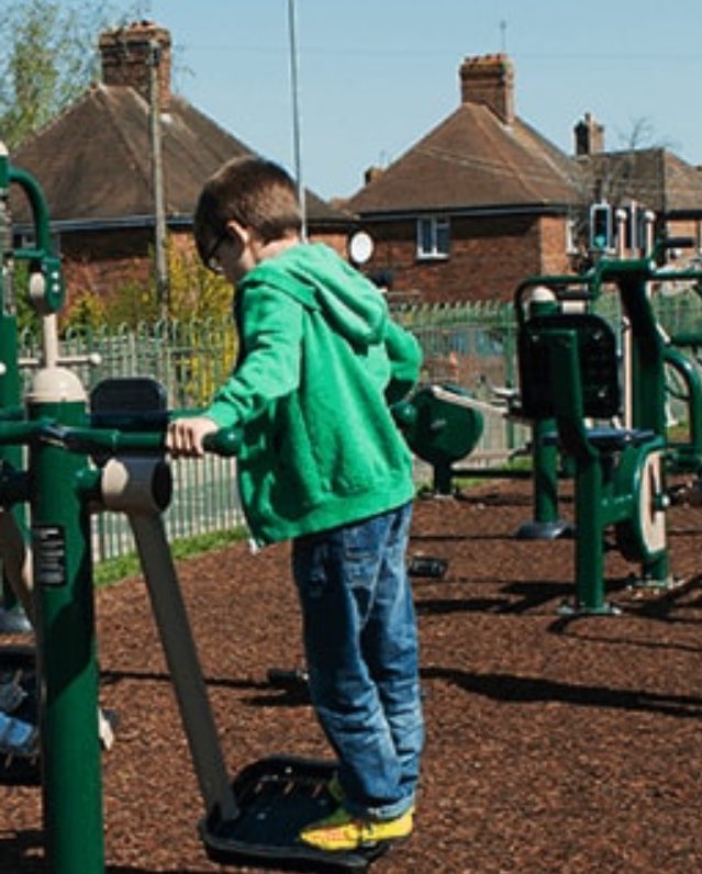 PlayScapeEng's tweet image. #getfitfast with our #outdoorgym #supplyandfit service for #primarySchools #schoolgrounds  Give us a 📱 and we can sort out a proposal #SugarTax