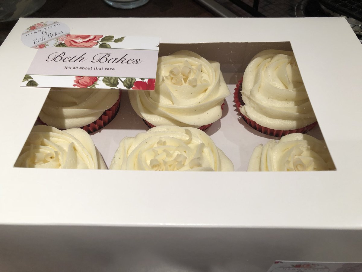 BethBakes25's tweet photo. #RedVelvet #cupcakes delivered on behalf of @MumsBakeCakes in #Leicester today https://t.co/Txz7RxRkdz