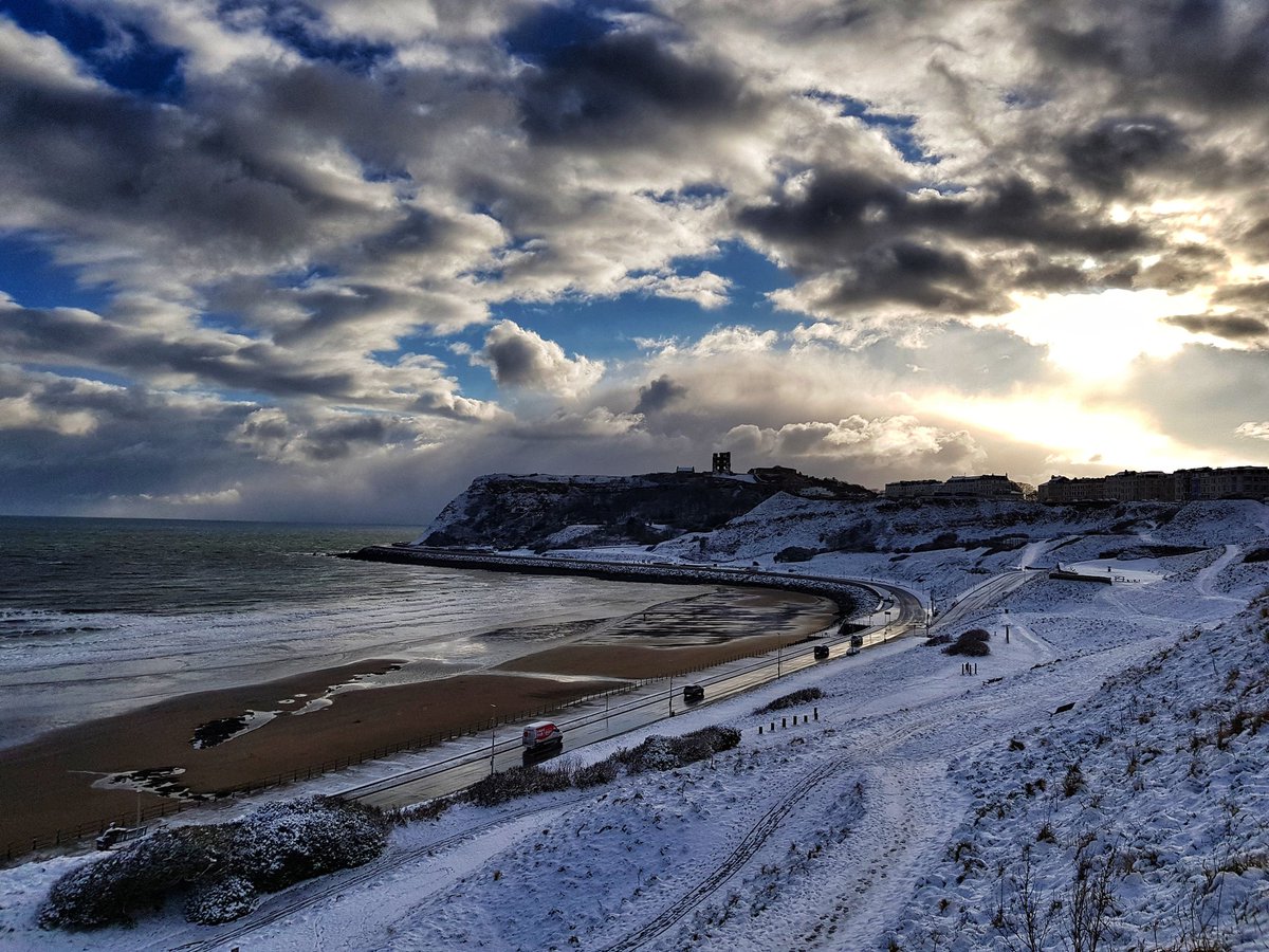 jot1983's tweet photo. Snowy day @Scarborough_UK @Welcome2Yorks @YorksCoastRadio @IFYorkshire @Yorkshire_IP @NYMoorsCoast @dailyyorkshire @yorkscoastnews https://t.co/YGrf0XJtG6