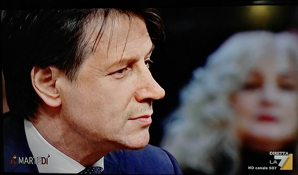 allenatorebis's tweet photo. #DiMartedi 
#LuigiDiMaio
Ha presentato i primi quattro ministri prescelti per il Governo a guida #M5S...

Sono l'immagine della trasparenza della serietà e dell'onestà :
#LorenzoFioramonti - #PasqualeTridico - #AlessandraPesce - #GiuseppeConte https://t.co/BEVNVPVX3t