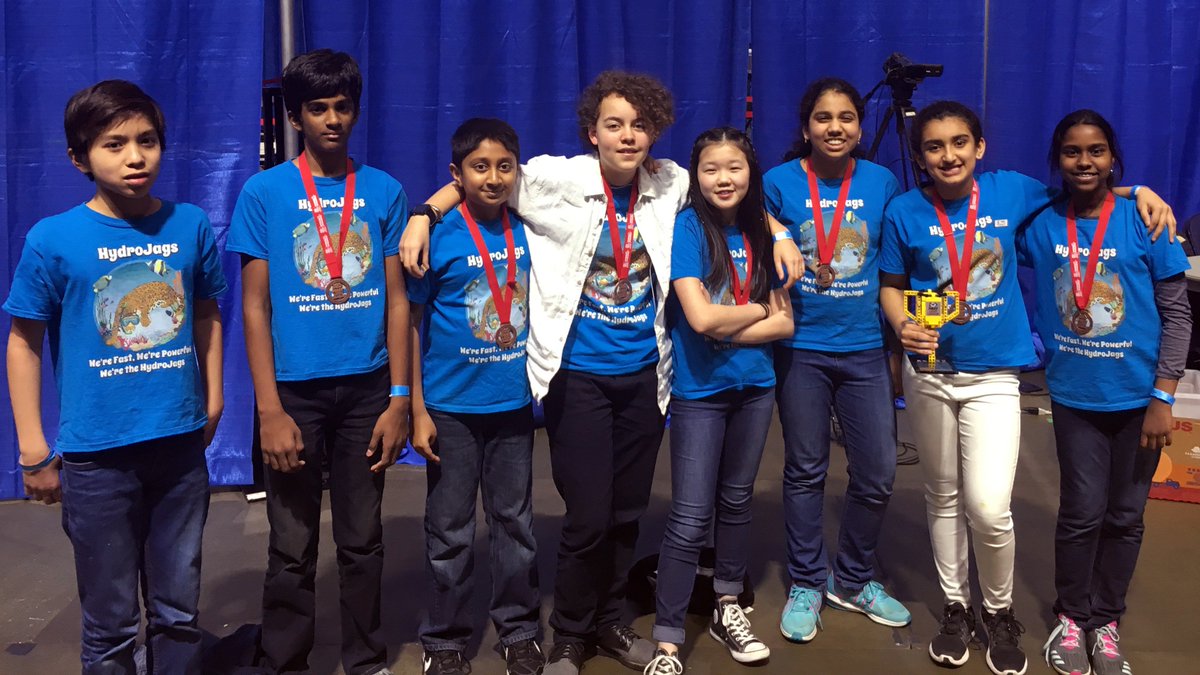 OlympiaSchools's tweet photo. Earlier this month FIRST LEGO League (FLL) Team 11388, the HydroJags from Jefferson MS, earned the Teamwork Award at the Western Washington State Championship. One of eight special awards presented at the state competition. Way to go Jags! 🐆🐆🐆 #OSDFriends #JeffersonMS #Jags https://t.co/QWD1XeLT1Y