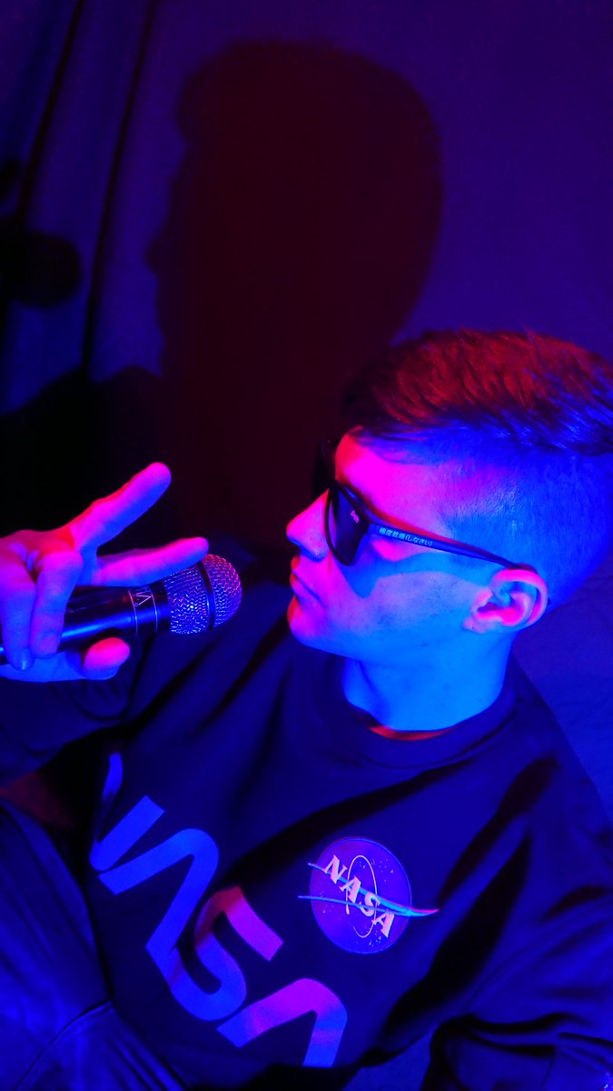 AtierMusik's tweet photo. Videodreh zu "Atier - Der Kick"... Seid gespannt https://t.co/cXq1qbGeS4