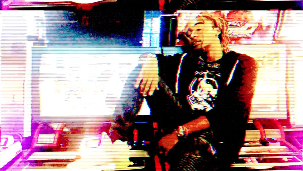 Hwoxrang's tweet photo. Hwoarang sleeping on the game 😈🎮 #Hwoarang #TrapMadness https://t.co/QjopWEJaPJ