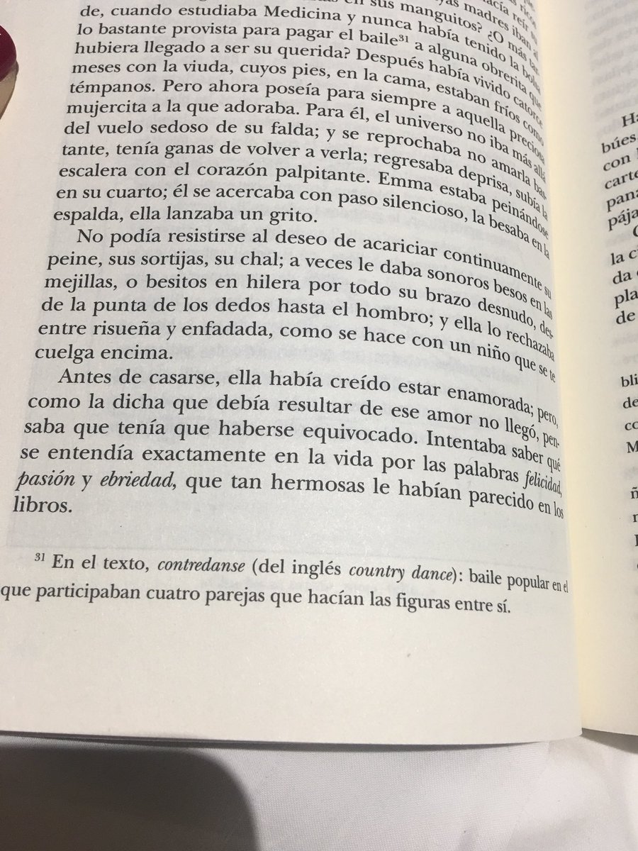 sbeb11's tweet photo. @PenguinClasicos @megustaleer @muchomasq1libro @librosconclase @librujula ‘Intentaba saber qué se entendía exactamente en la vida por las palabras felicidad, pasión y ebriedad’ https://t.co/6raZ5M3iBe