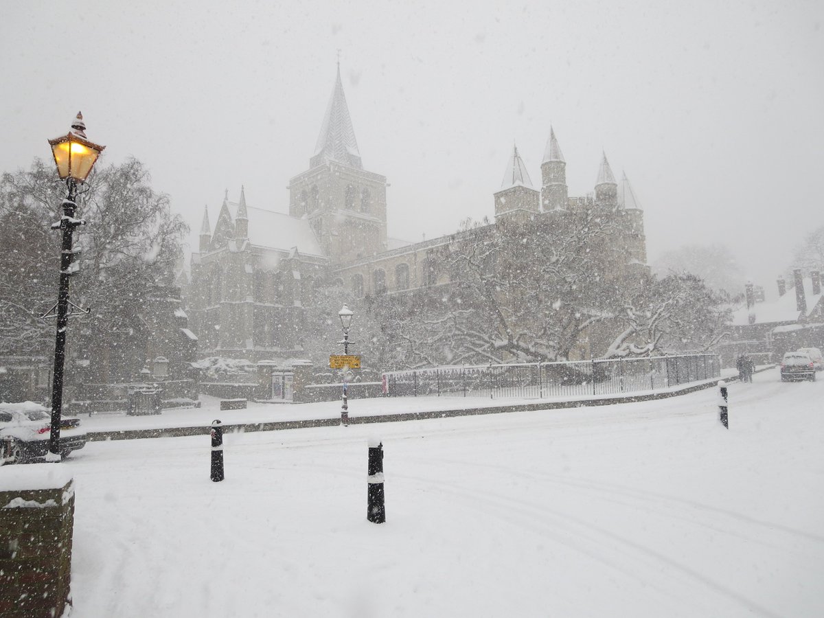 Rochester Cathedral  <a href="/RochesterCathed/">Rochester Cathedral</a> in the snow