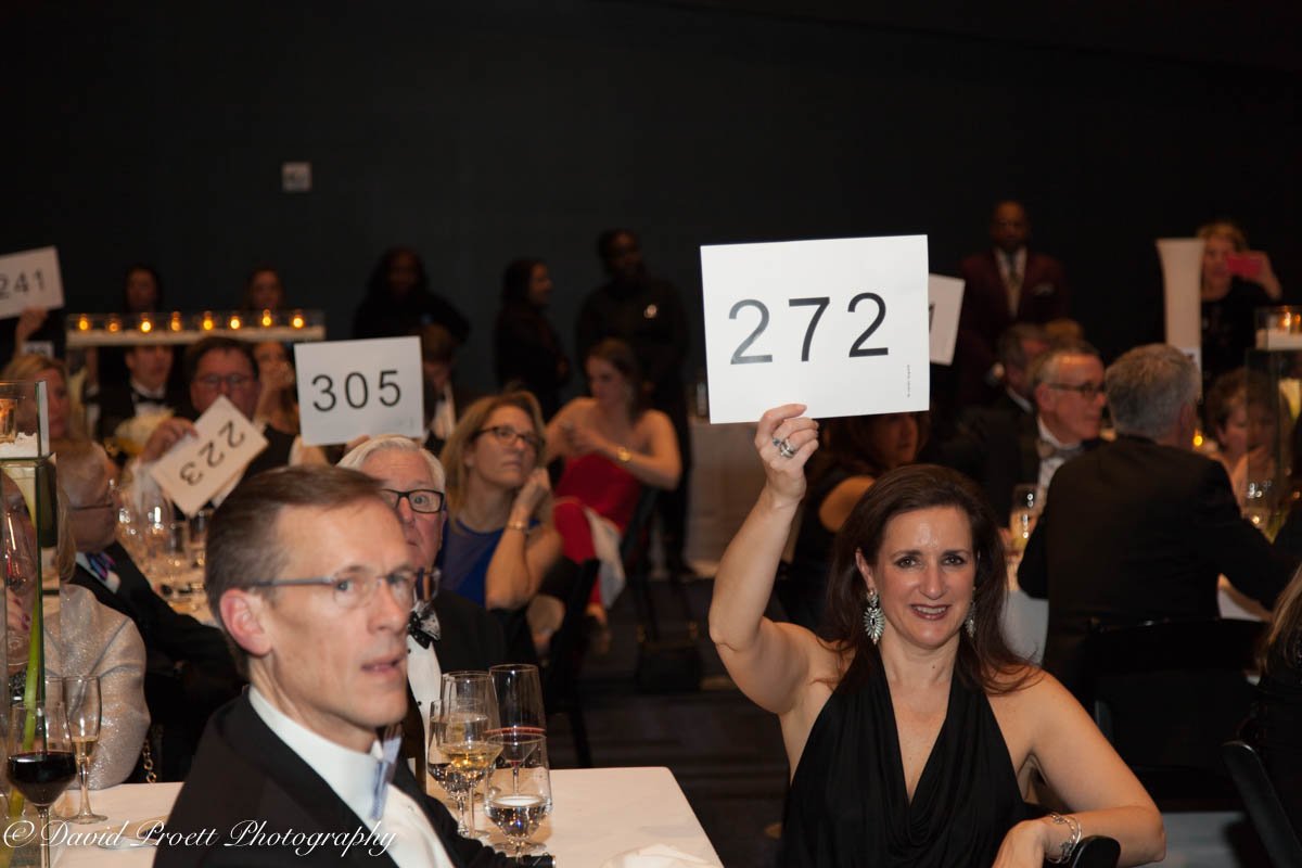 JDRFCVC's tweet image. What an incredible Gala Saturday night! Thank you to all the guests, sponsors, donors, and supporters that helped raise $618,000 for T1D research!! And we could not have had such an amazing event without our Chairs, Doctors Ethnie and Mark Jones-thank you!! #pastpresentfuture