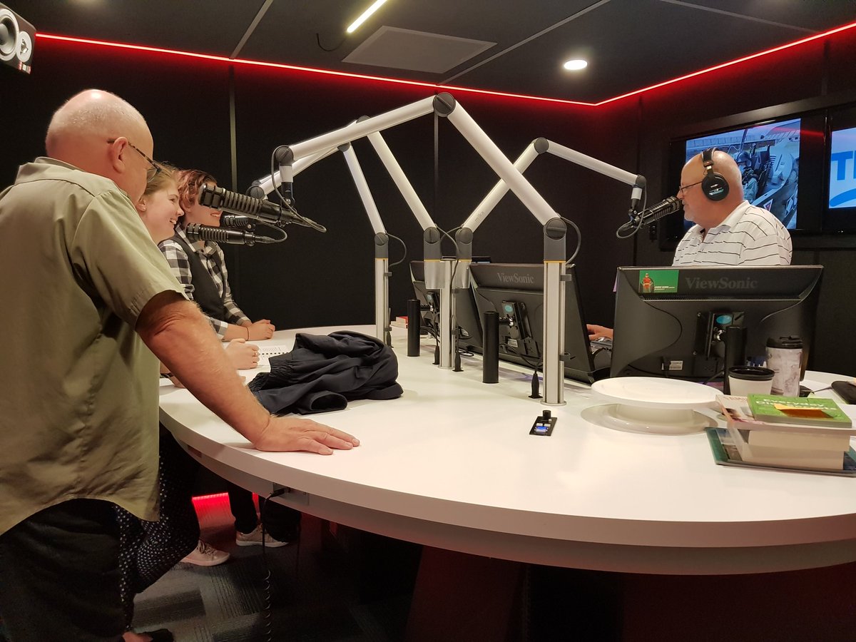 SummerShakespea's tweet photo. The Breeze's Burnzee welcomed us this morning! Did you hear cast member Emma, Stage Manager Lauren and Director Peter? Huge thanks to MediaWorks Manawatu for allowing us the opportunity to chat with Burnzee 😃 #ComedyOfErrors2018 https://t.co/lomummZubH