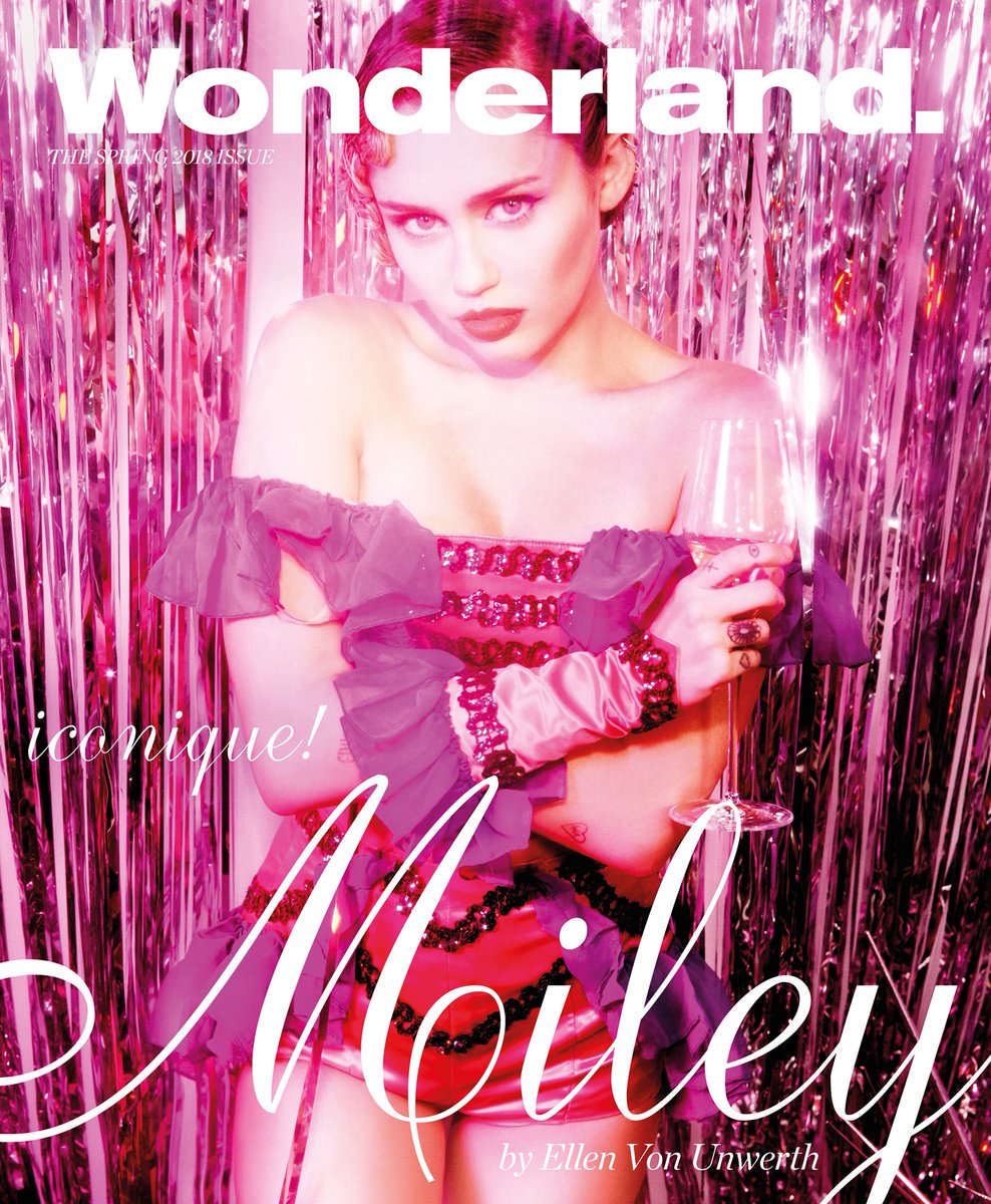 danicarlaf's tweet photo. Ta-Da!!!! @wonderlandmag shot by @EllenVUnwerth! Pre Order Now! On stands March 15! https://t.co/egTzSXd2l5 by #MileyCyrus via @c0nvey https://t.co/kyh8KXCS2T