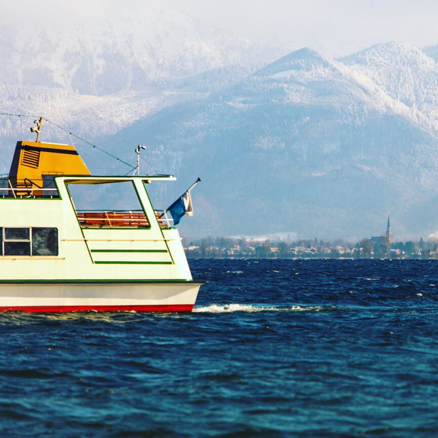 imagetype's tweet photo. Chiemsee Wintertime 🚩  Wir sind auch als leidenschaftliche Social Media Agentur unterwegs #chiemsee #chiemgau #instagrammanagement #socialmediamarketing #onlinemarketing #fraueninsel #bayernistschön #chiemseelove #videoshoots #gstadtamchiemsee #chiemseealpenland https://t.co/IuiGp3ELZv