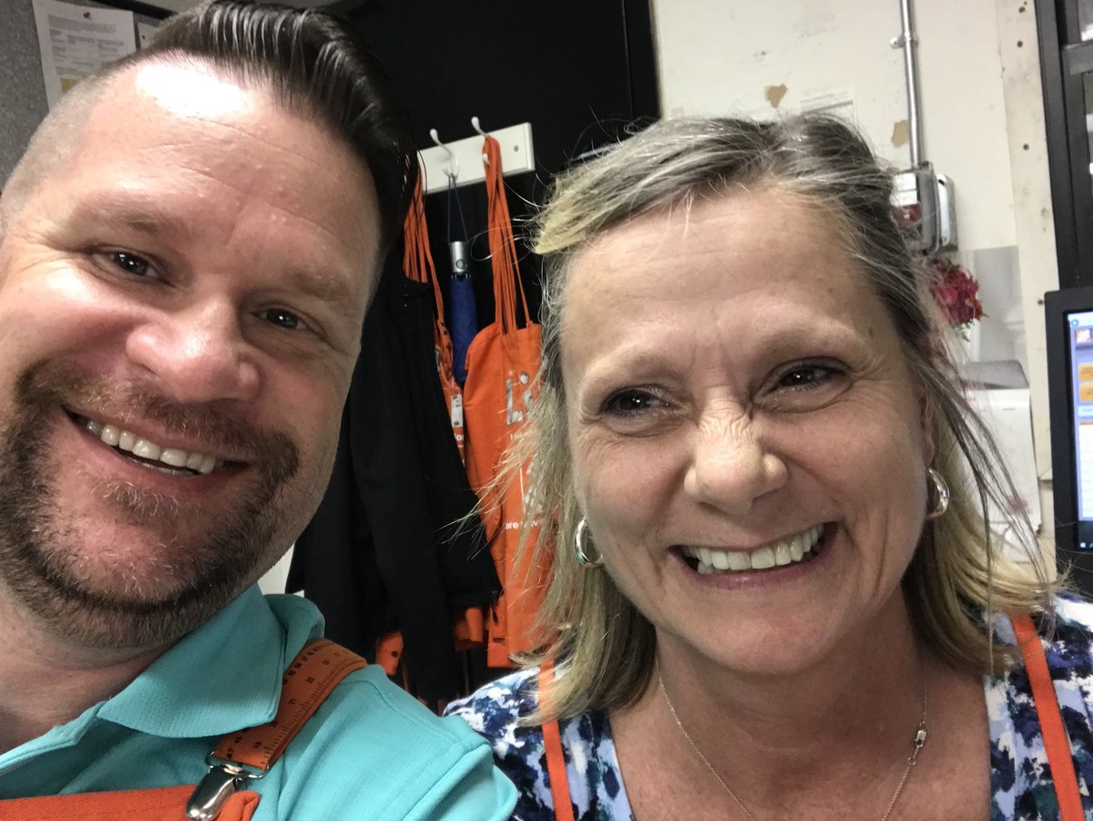 A huge shout out to 587 Southlake. What a welcome; we are going to accomplish great things this year. #HDEHDILeadsWin