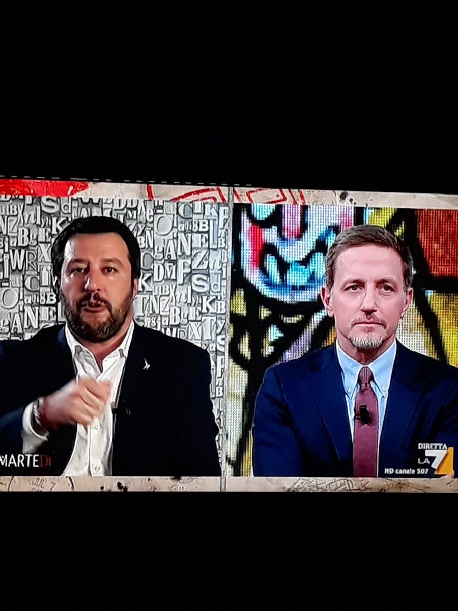 Maurizio101112's tweet photo. Basta con sto #Vangelo sei #Falsooooo https://t.co/sxNFlOBTww