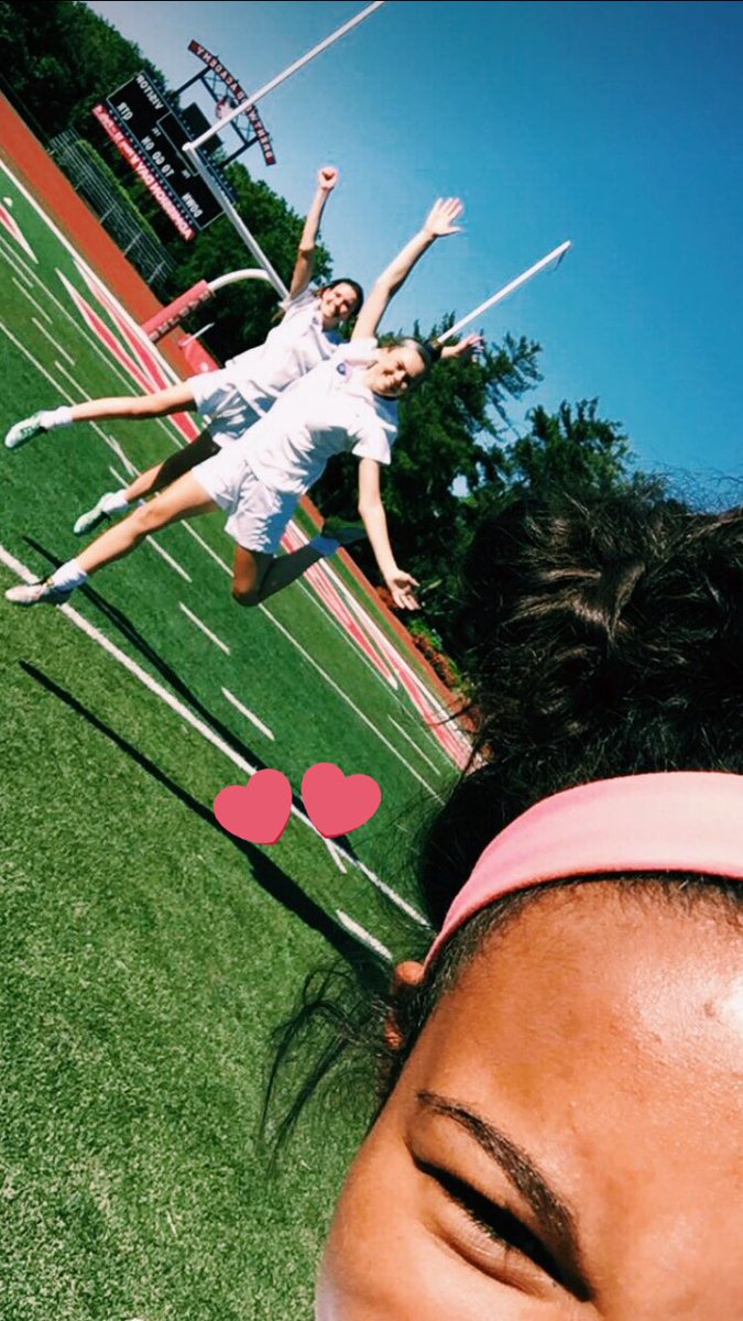 maggie king tweet media