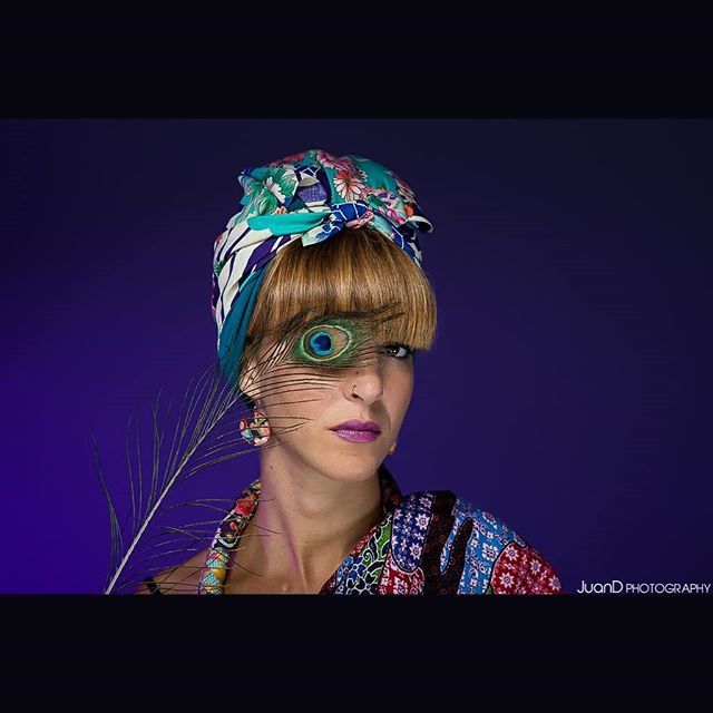 juandphotos's tweet photo. #ethnic #stylish #ethnicclothing #studio #fashion #ethnicfashion #feather #fashionphotographer #photoshooting #barcelonaphotographer #moda #ethnicdesign #indraethnik #redhead #portrait #fashioncolors #exotic #colorfull #fotografomoda #oriental #japanease #juandphotography #j… https://t.co/dEVGRd4uiK
