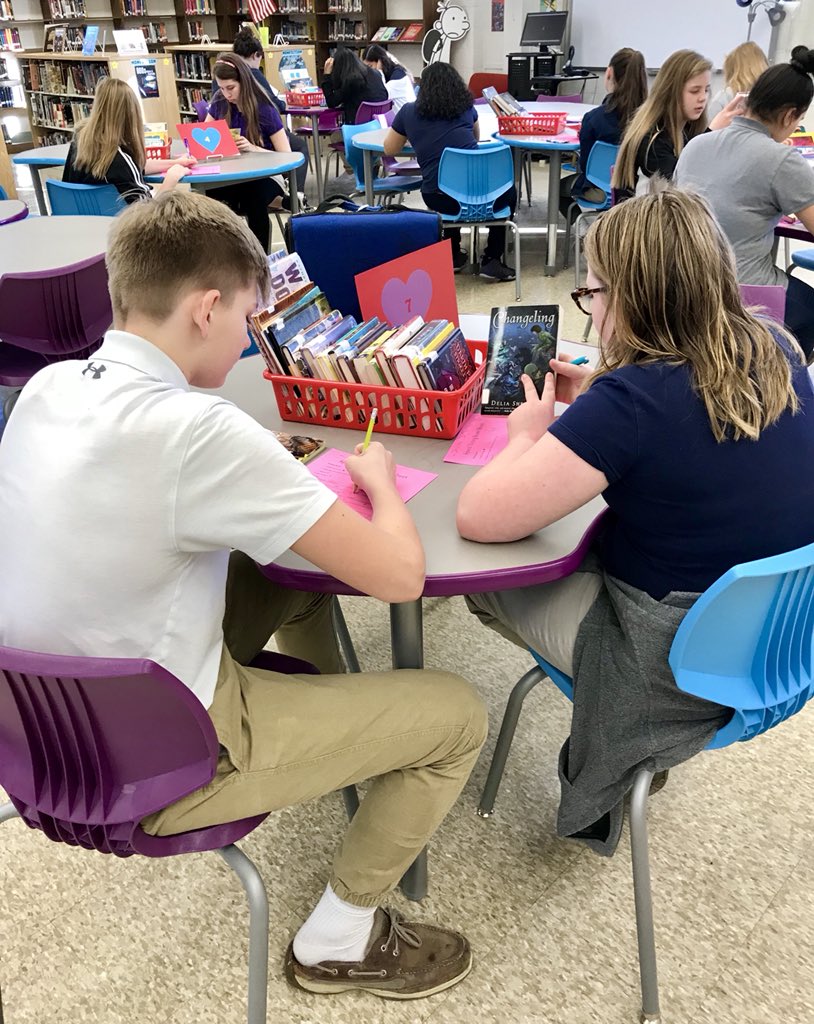 AMSLibraryReads's tweet photo. 7th graders filling out Speed Dating Score Sheets for book dates. So fun to watch them fall in love with books and reading! #AMSReads #ILoveOurStudentsโค๏ธ https://t.co/LhynSNZ1Jm