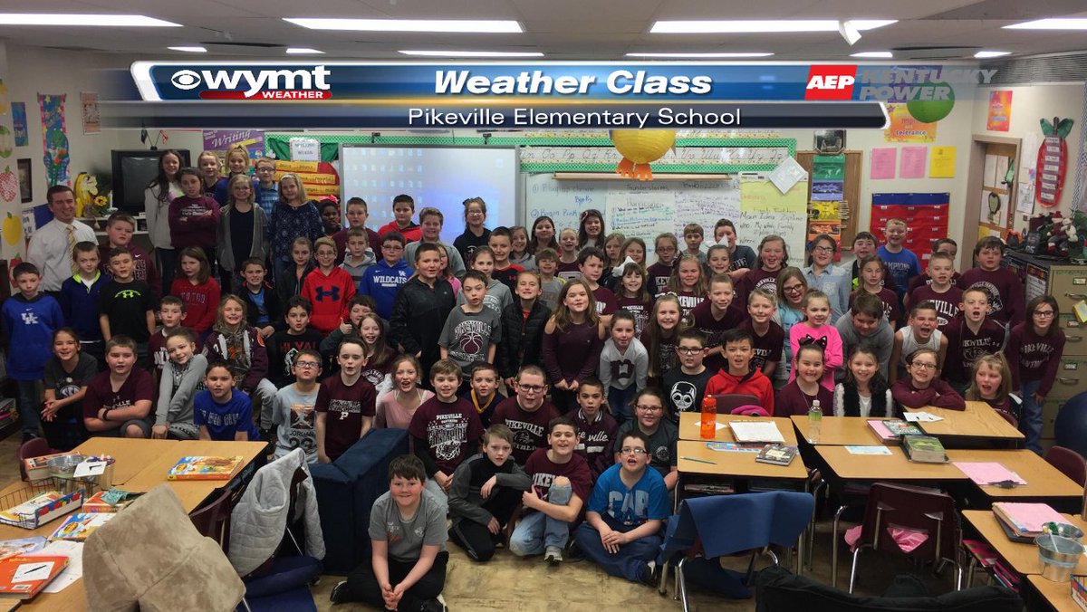 AndrewWMBF's tweet photo. I had a blast at Pikeville Elementary School today! This group was awesome and provided plenty of energy. I know we have a couple of future meteorologists in this group. #WYMTWeatherClass #wymtwx #kywx https://t.co/9q3n01CIJB