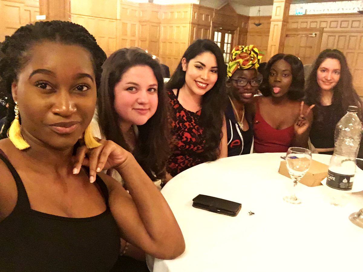 At the NUS International Students Conference Gala, with these empowering leaders #StudentsOfTheWorld 💕🌎