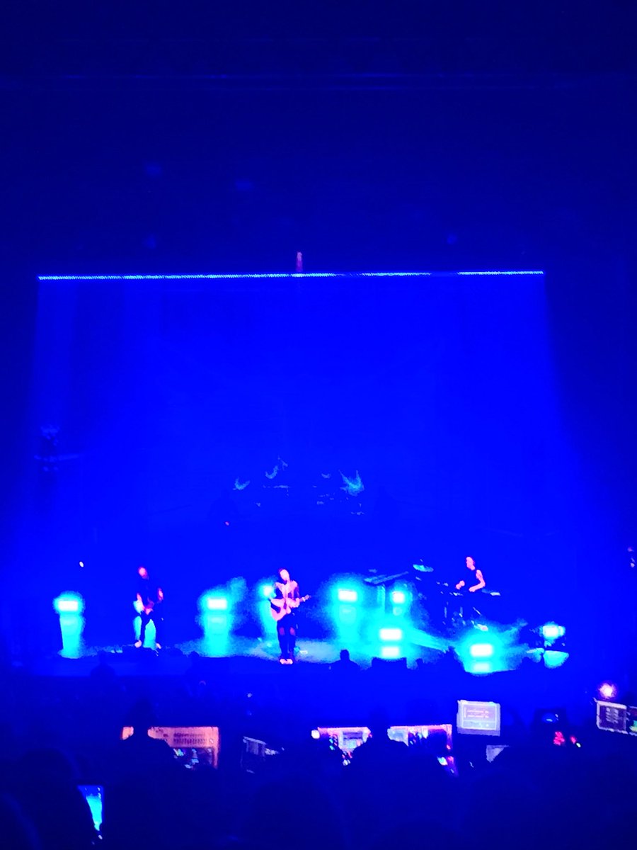 Camille_pan13's tweet image. About this night ✨ What à beautiful night with beautiful guys... no more words only : @thescript @TheScript_Danny je t’aime ❤️