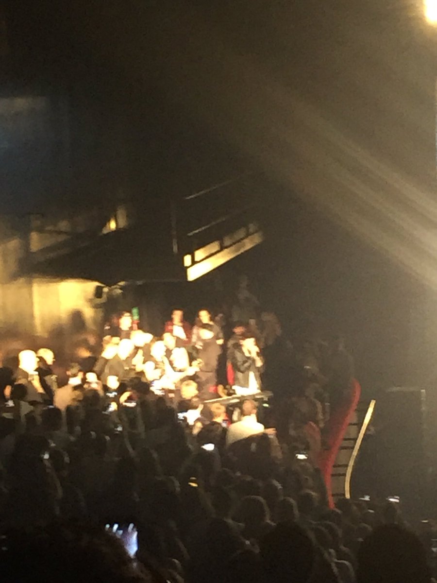 Camille_pan13's tweet image. About this night ✨ What à beautiful night with beautiful guys... no more words only : @thescript @TheScript_Danny je t’aime ❤️