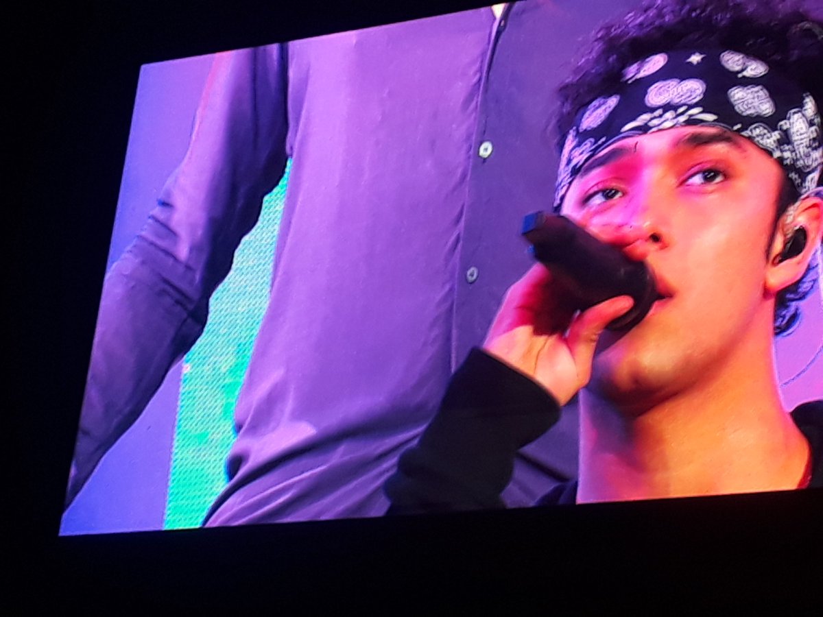 joel_addicted's tweet photo. AUN ESTANDO ENFERMITO SALISTE AL ESCENARIO Y LA ROMPISTE UNA VEZ MAS! #HappyBirthdayJoel @itsjoelpimentel https://t.co/8vTiaMYgBM