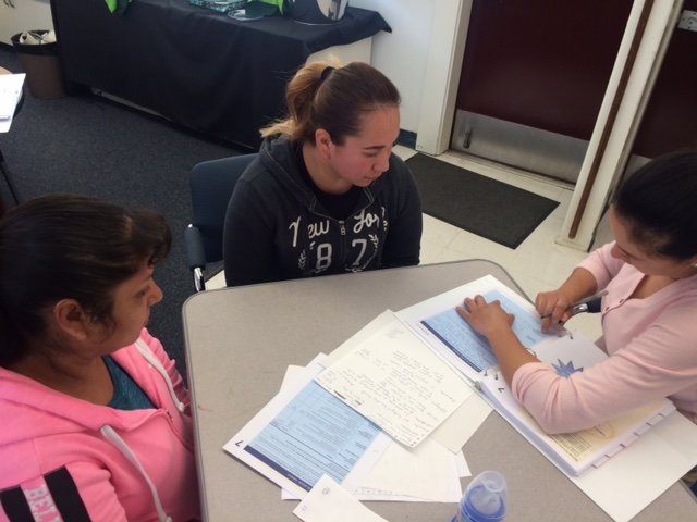 InvolvementFSD's tweet photo. @Raymond_School parents in action through the School Smarts Parent Academy. #fsdlearns #parentsfsd @RFonse77 https://t.co/KlbkVKJ8nx