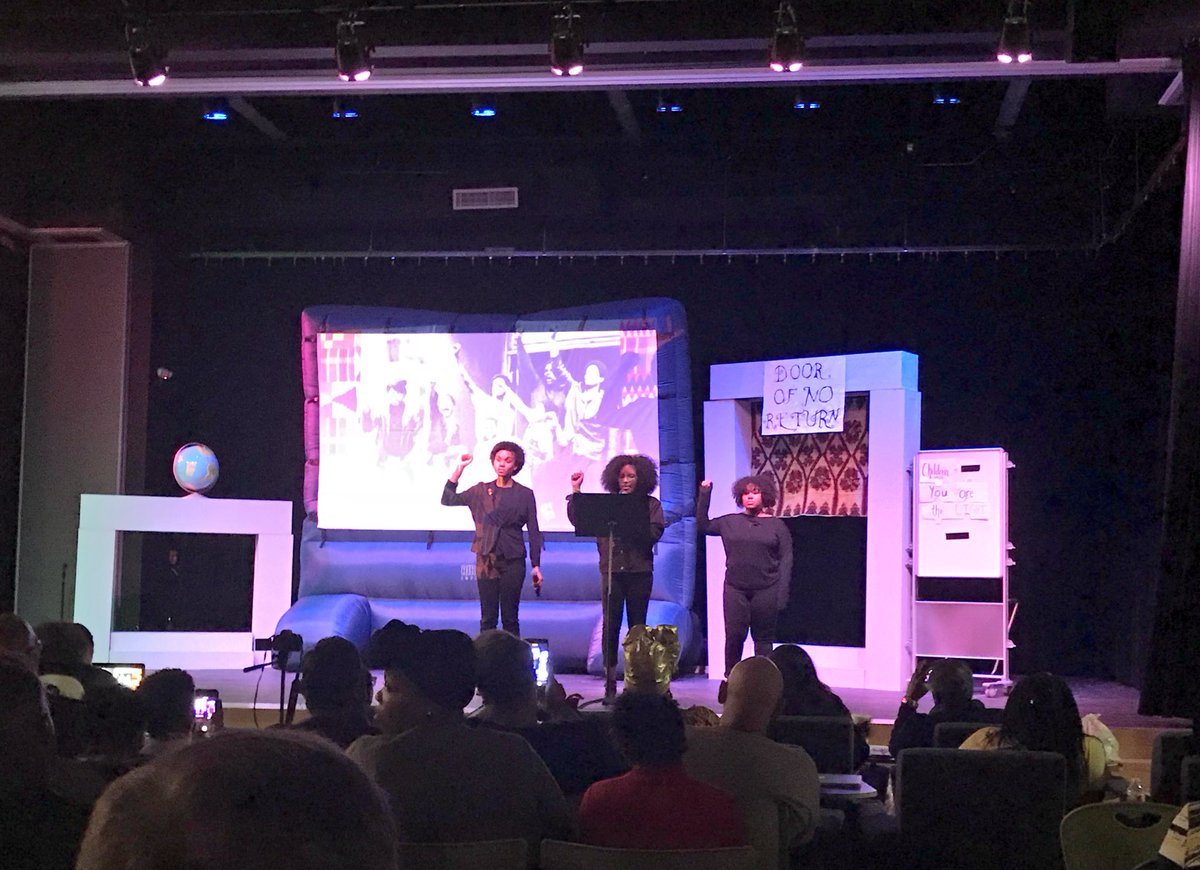 ManorNewTech's tweet photo. True and authentic PBL with @Ti10Conner. Students turned their poetic monologues of African culture into a full production. #PBLisLife #OurHouse #FortheCulture https://t.co/icZ12kYLTt