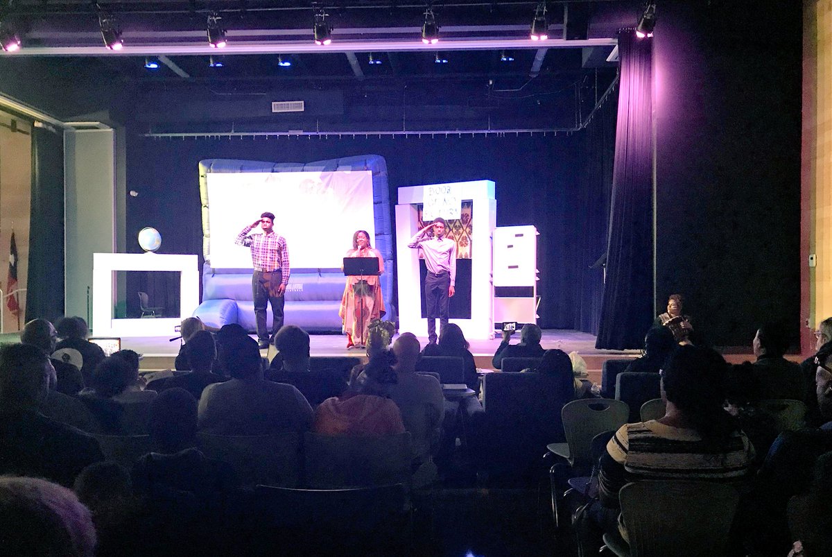 ManorNewTech's tweet photo. True and authentic PBL with @Ti10Conner. Students turned their poetic monologues of African culture into a full production. #PBLisLife #OurHouse #FortheCulture https://t.co/icZ12kYLTt
