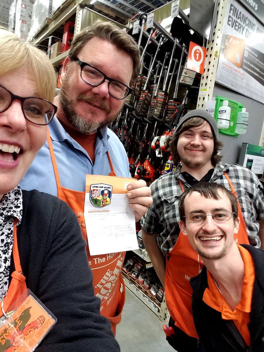 BarbieFirooz's tweet photo. Joel had a great week last week at 4653. Getting garden spring ready, setting up the mulch pit, moving sheds. And..he put in a lead! Busy man! #Leadsinsaleswin #leadarmy @XConnollyJr @TeamCashAtTHD @tjharris41 @JeffHarrell18 https://t.co/juGF4e1vie