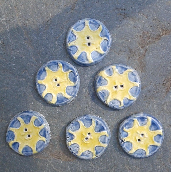 dragonchimes's tweet image. 6 Ceramic Buttons Sun Pottery Blue Yellow Solar Disc Sewing Knitting Notions Supplies tuppu.net/92f59705 #love #YellowButtons