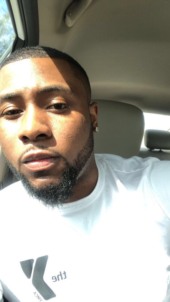 CyphDadNextdoor's tweet image. Your favorite YMCA Coach #Cyph #SunComeThru #BeforePractice