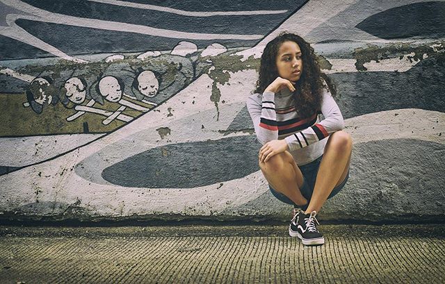 nikomahs's tweet photo. Chillin at the Georgetown Wave like... / 
Model: @hannahk_models 
_________________________________
Shot on Fuji XT-2
#streetphotography_color #dcmurals #dmvmodels📸 #novaphotographer #mdmodels #dcartists https://t.co/ejMIStr2G4 https://t.co/aFs75wey3B