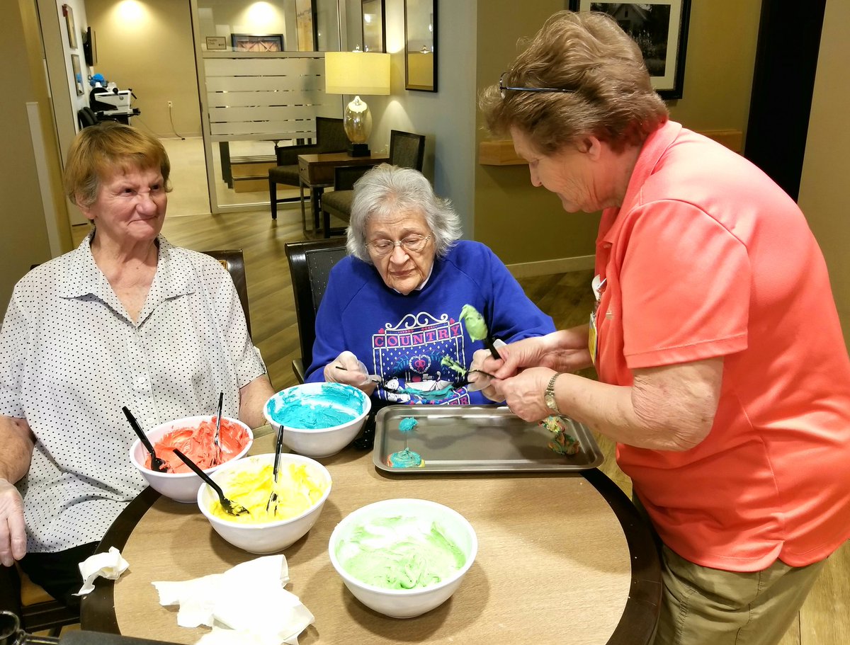 ClearvistaLake's tweet photo. Making Doctor Seuss swirl cookies. They enjoyed mixing all colors together & Creating a design. @TrilogyLiving #DoctorSeuss #SwirlDesign https://t.co/Y5milbUwmw