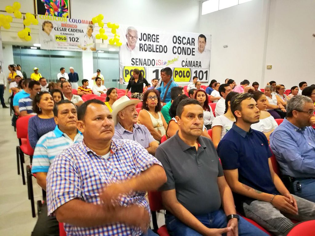 JERobledo's tweet photo. Aspectos del acto en Florencia con @OscarCondeO Cámara por Caquetá #Polo101 
Senado #VotoRobledoPolo1 
y el diputado @arturomayorga26 
#EstePaísSíTieneArreglo 🇨🇴 https://t.co/ylAe3quwWe