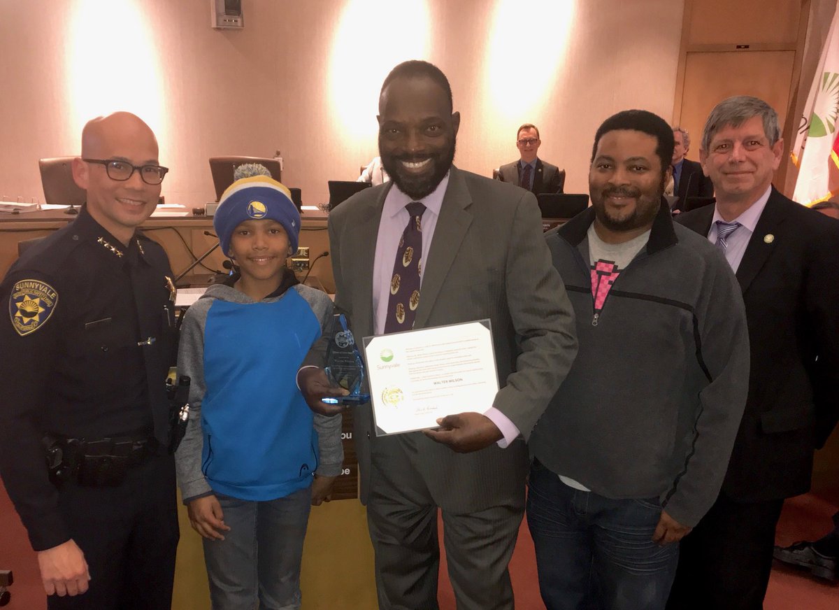 SunnyvaleChief's tweet image. Remember Walter Wilson, the hero citizen whose quick thinking saved a woman before a @Caltrain crashed into her car on the railroad tracks in Sunnyvale? Tonight Mr. Wilson was recognized for his act of bravery. Thank you for being a hero citizen, Mr. Wilson! #Community