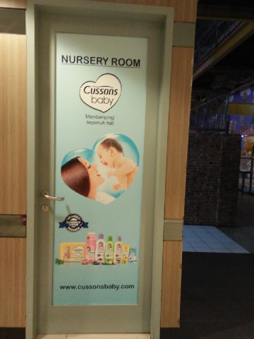 Untuk para ibu, jangan khawatir, Tangcity Mall menyediakan Nursery Room untuk keperluan Anda bersama si kecil :)

Informasi lebih lanjut silahkan kunjungi Customer Service kami yang terletak di Lobi Perintis &amp; Lobi Sudirman
 #tangcity #facility #mall #myfacilitymypride #TANGERANG