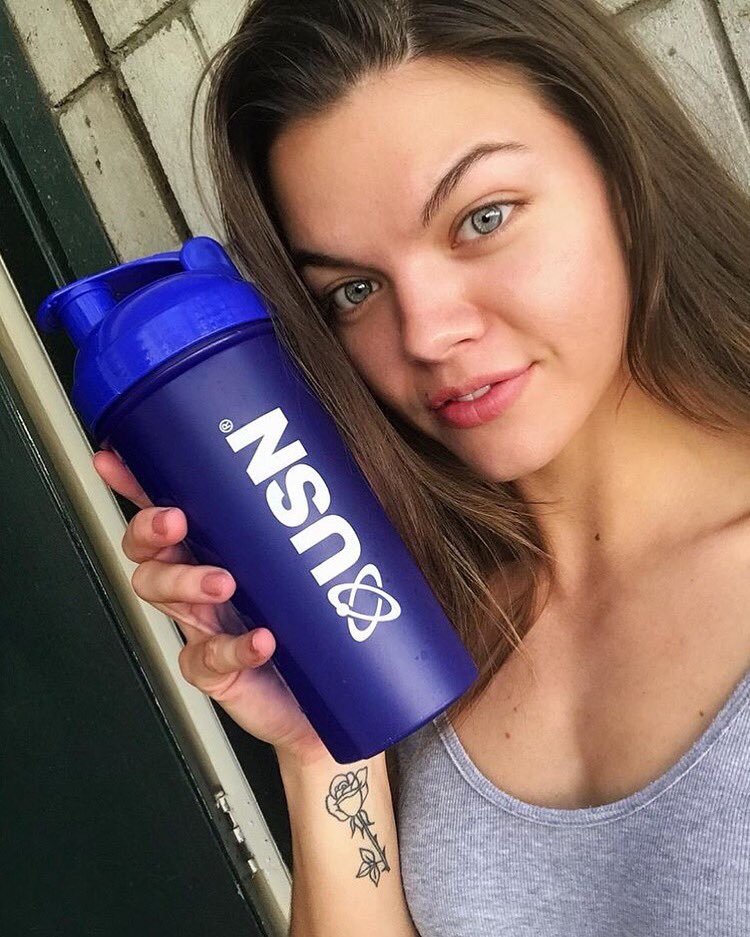 It’s that time of the day.  Drink your @usnfit BCAA Amino+ during your training to support Endurance and Muscle Recovery.
✅9.5 Grams BCAAs &amp; Amino Matrix
✅ZERO Sugar