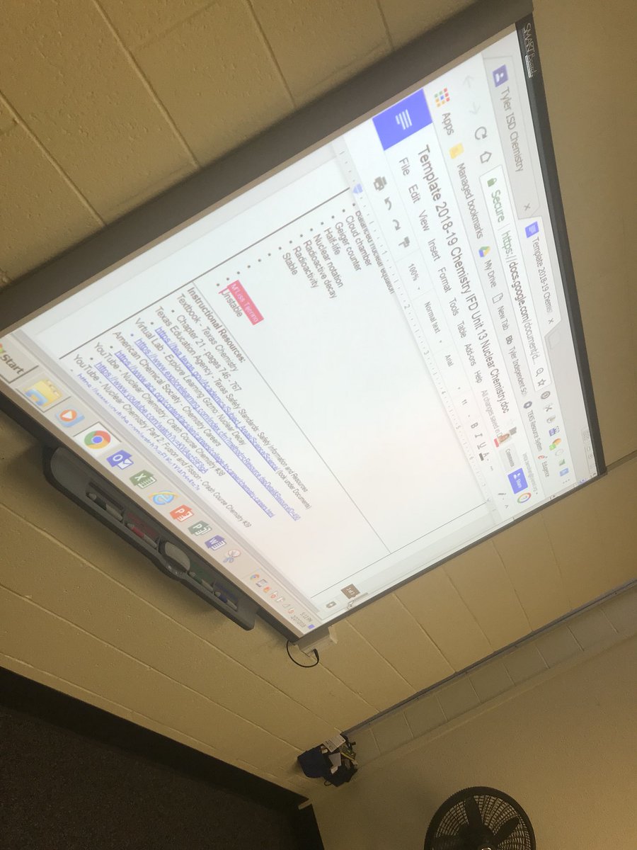 alainasmithy's tweet photo. Chemistry & Physics curriculum rewrite underway! #teacherexperts #teamwork #collaboration #GoogleDocs @tylerisdlearn @TisdScience @RELRedRaiders @JohnTylerLions @echstylerisd https://t.co/IIZusyCIRe