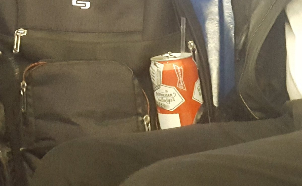 chrisudaily's tweet photo. Dude on the bus this morning was smooth chillin' with his tasty beverage on the sly #vivavia https://t.co/N4luCOWyWh