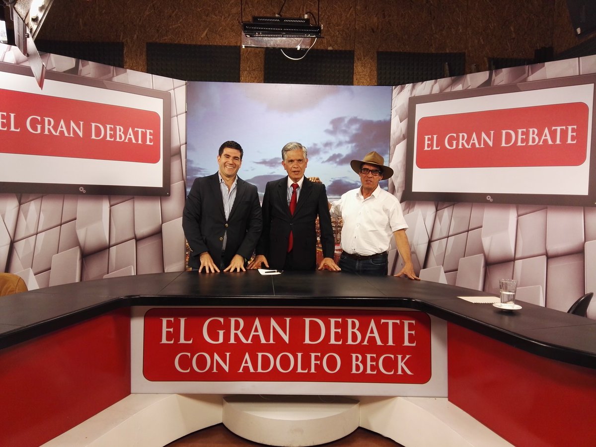 juanchowills's tweet photo. Esta noche en El Gran Debate con Adolfo Beck 
https://t.co/0DFBTJLegX https://t.co/SvuC3COUev