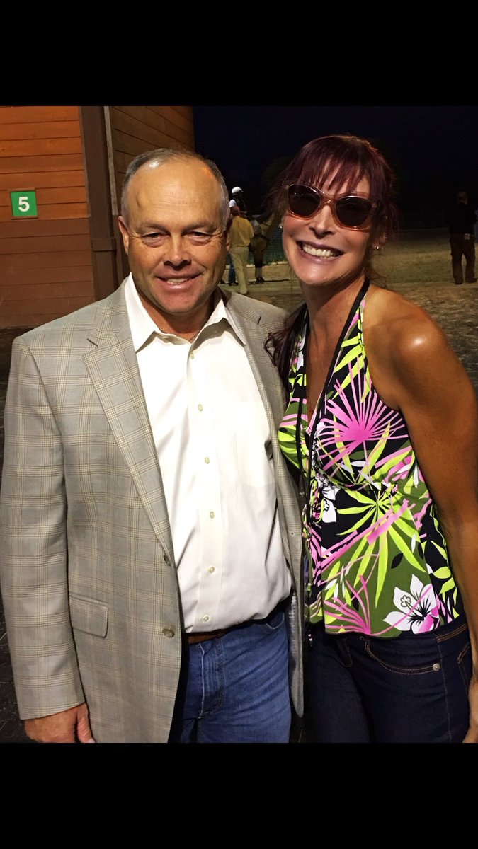 DinaAlborano's tweet photo. This Thursday night 8pmEt on SWITCHING LEADS... join @SteveHaskin and myself with Thoroughbred trainer Ian Wilkes discussing his derby contender GOTTA GO.... Also handicapper @hunterandhorses joins us discussing her latest picks Listen here: https://t.co/MAqZBxlV1F https://t.co/QYZvepJ5CL