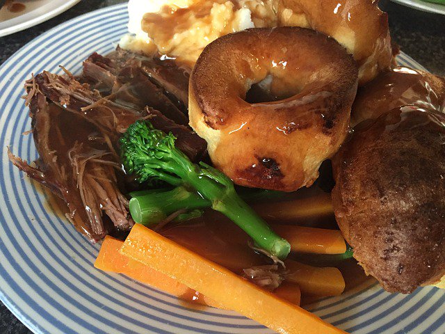 RomBathsKitchen's tweet photo. Savour the delights of our special #MothersDay Roast Dinner with the whole family. Choose from Slow Roast Lackham Beef, Langford Farm Pork Belly or Free Range Chicken. Book Online: https://t.co/U2qyXSpB7O @searcys1847 Visit Bath The Roman @RomanBathsBath https://t.co/WOmilIN1JL