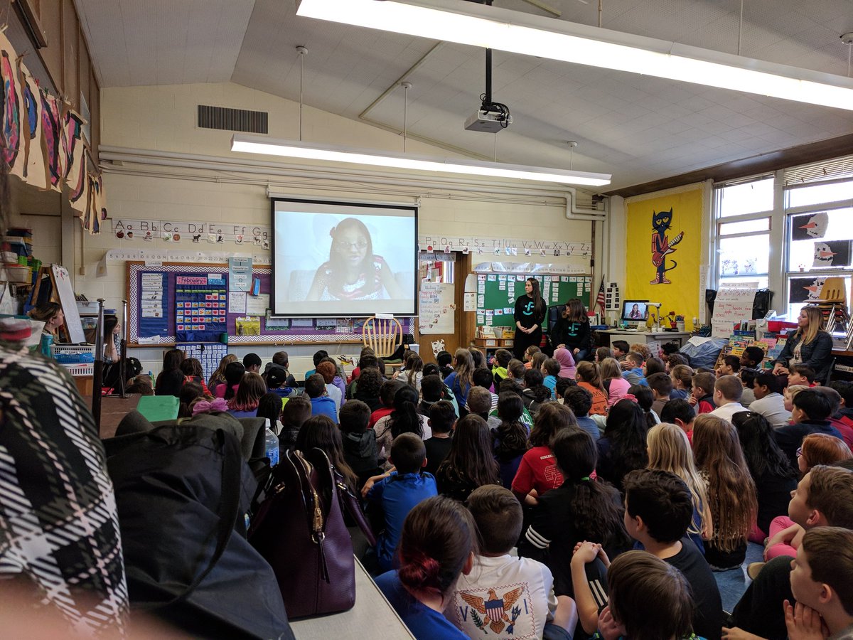 SingletonD_EdD's tweet photo. Thanks to the representatives from https://t.co/ESqmmqF4BM for paying a visit to GES. Nice connection to WONDER and great lessons learned about craniofacial conditions.  More importantly, lessons learned about KINDNESS and empathy. @GuilderlandCSD. Thanks GES Ts for coordinating. https://t.co/93QrYmwQa5